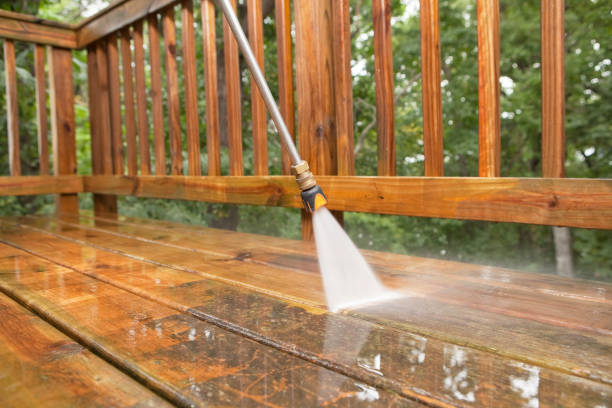 Best Gutter Cleaning  in Watergate, FL
